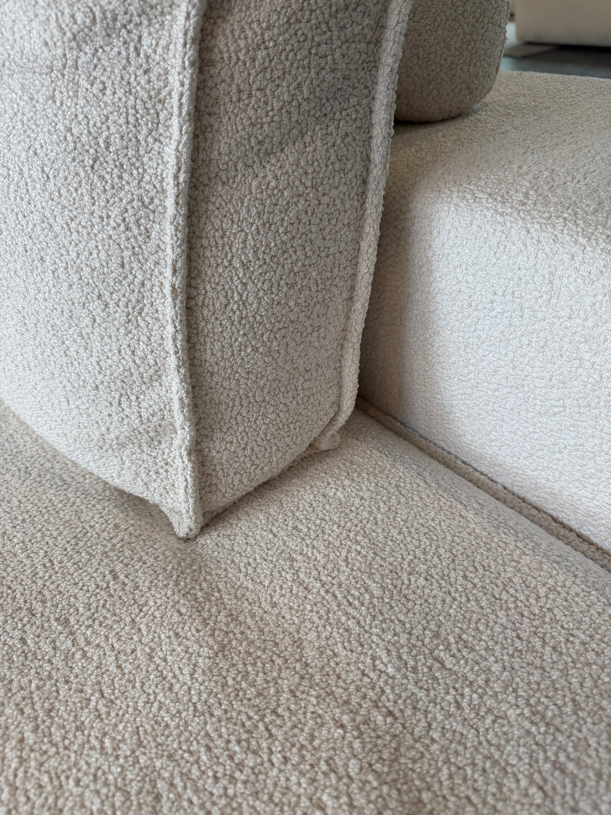 Sofa Mavelle mit XXL Liegeteil ab Ausstellung
