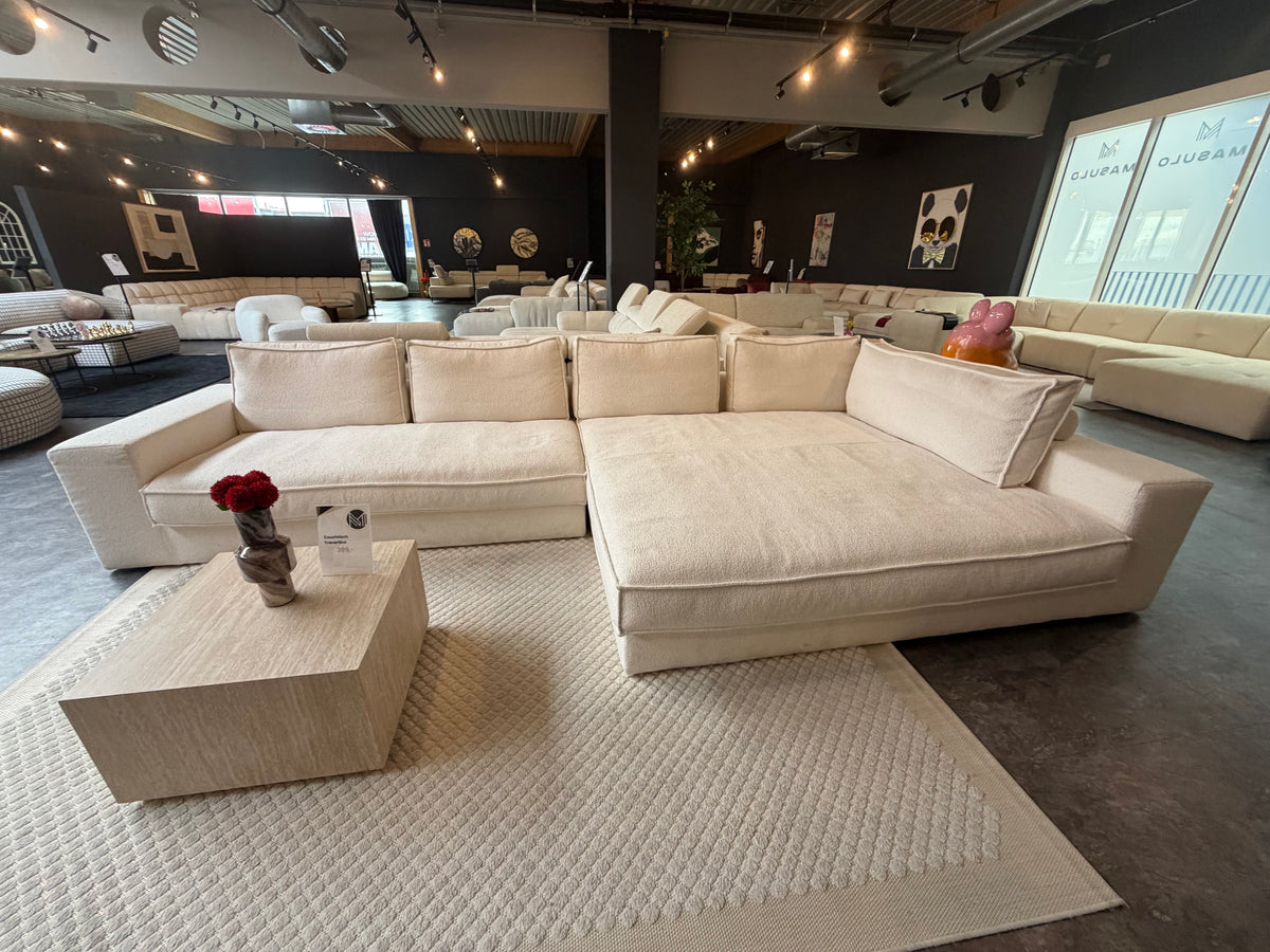 Sofa Mavelle mit XXL Liegeteil ab Ausstellung
